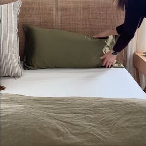 Quince Mulberry Silk Pillowcase